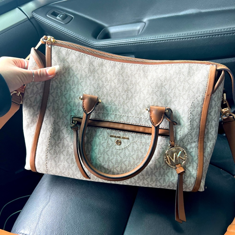 Michael Kors purse